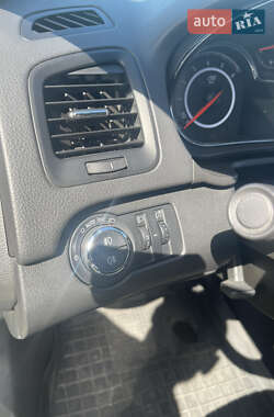 Универсал Opel Insignia 2014 в 