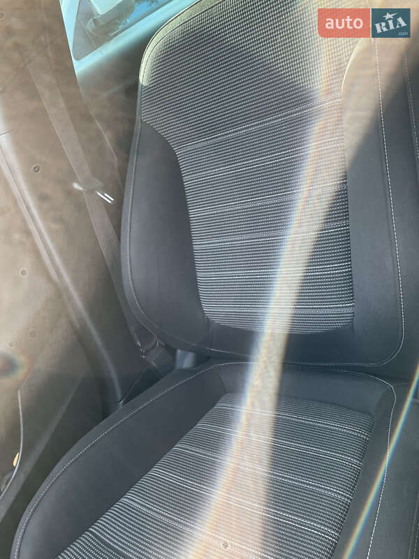 Універсал Opel Insignia 2015 в Києві фото 21 Універсал Opel Insignia 2015 в Києві