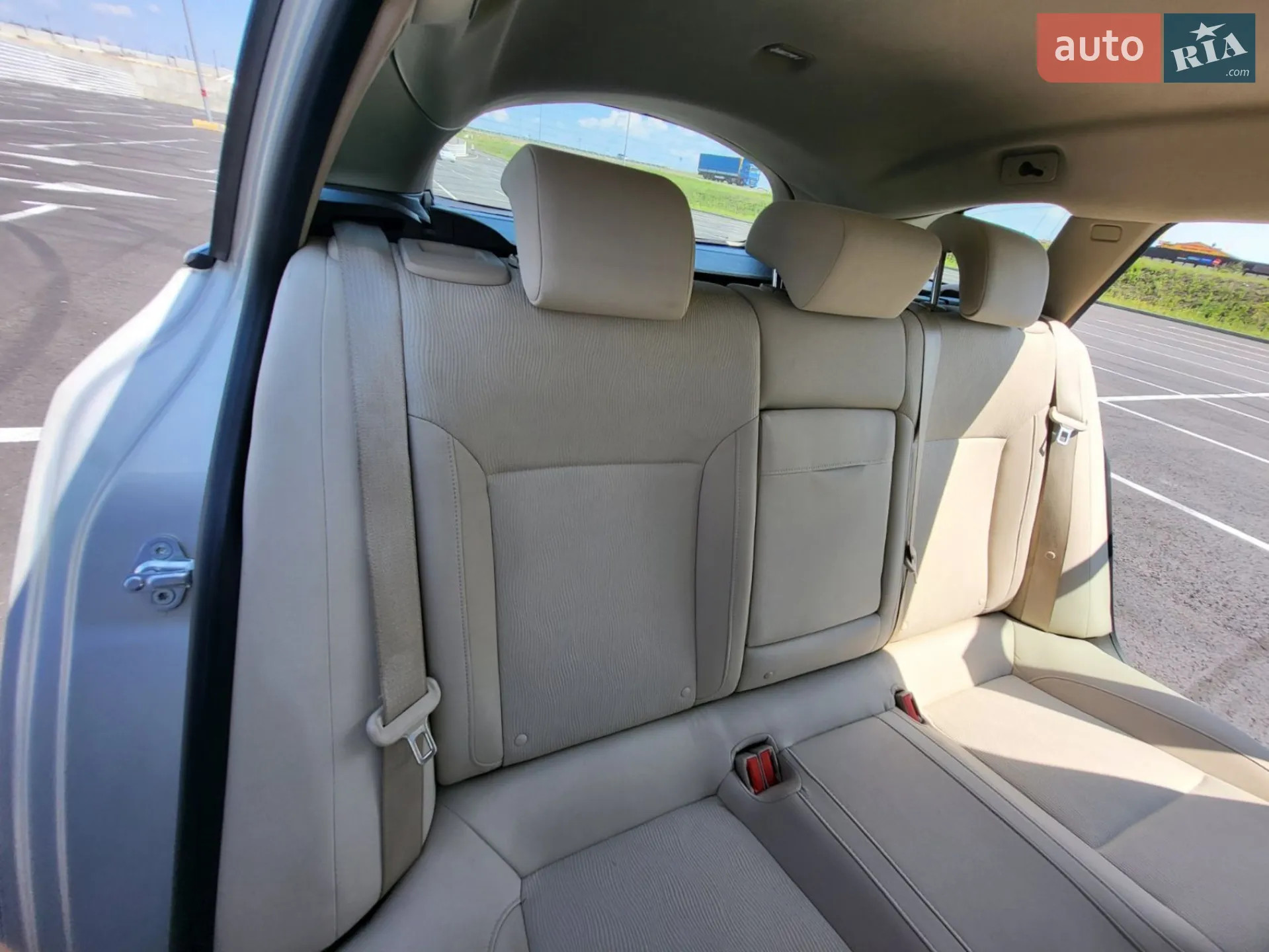 2010 Opel Insignia - мініатюра 8