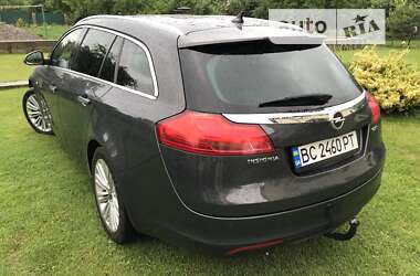 Универсал Opel Insignia 2013 в Львове