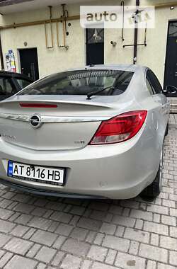 Ліфтбек Opel Insignia 2009 в 