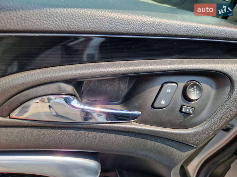 Універсал Opel Insignia 2016 в Нововолинську