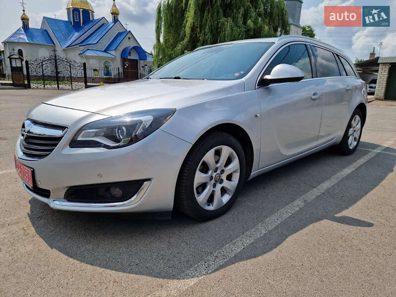 Универсал Opel Insignia 2016 в Нововолынске