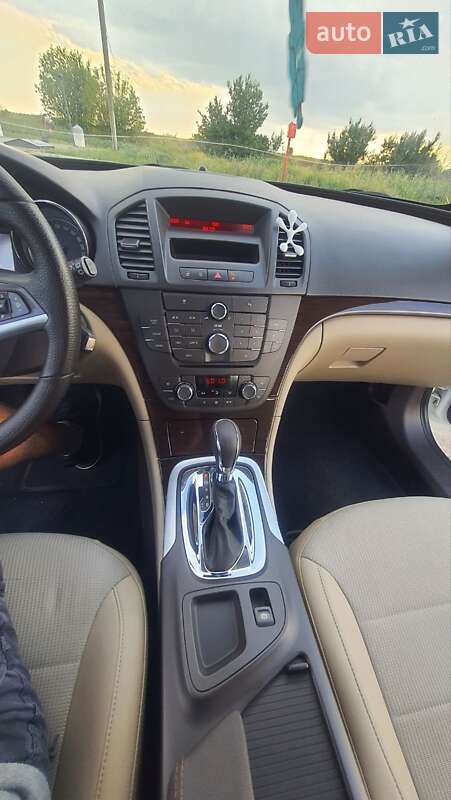 Универсал Opel Insignia 2010 в Малой Виске