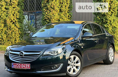Седан Opel Insignia 2014 в 