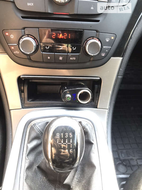 Ліфтбек Opel Insignia 2009 в Івано-Франківську