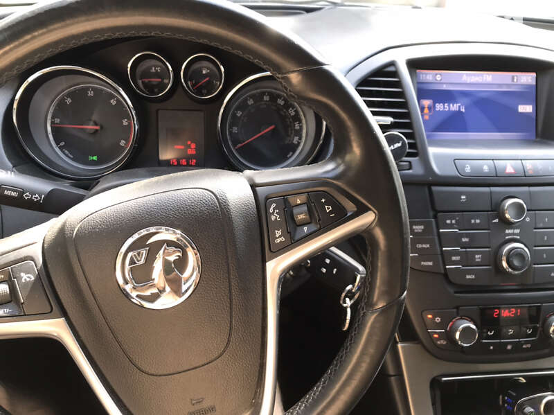 Ліфтбек Opel Insignia 2009 в Івано-Франківську