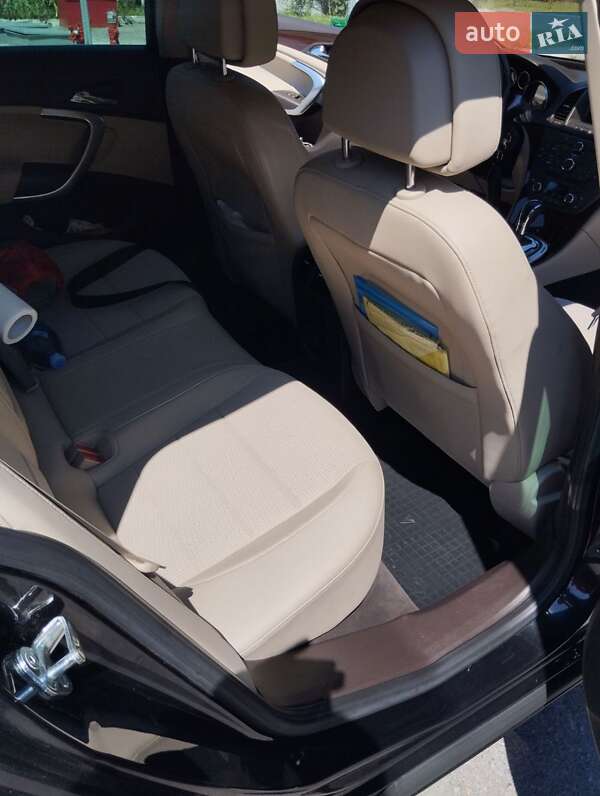 Універсал Opel Insignia 2009 в Дніпрі