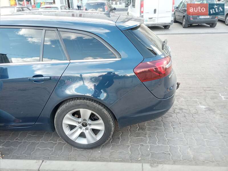 Универсал Opel Insignia 2014 в Киеве
