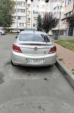 Лифтбек Opel Insignia 2011 в Киеве