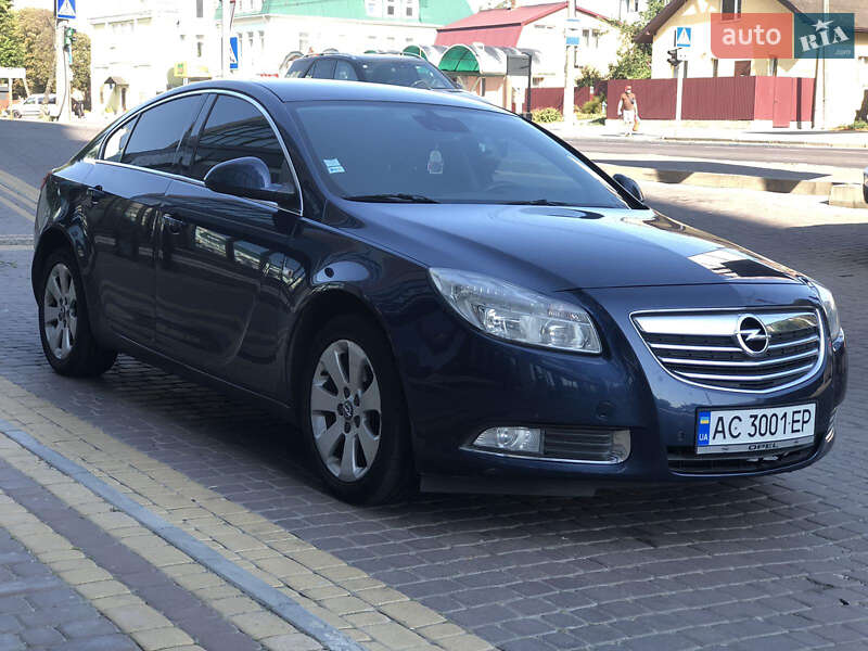 Лифтбек Opel Insignia 2013 в Луцке