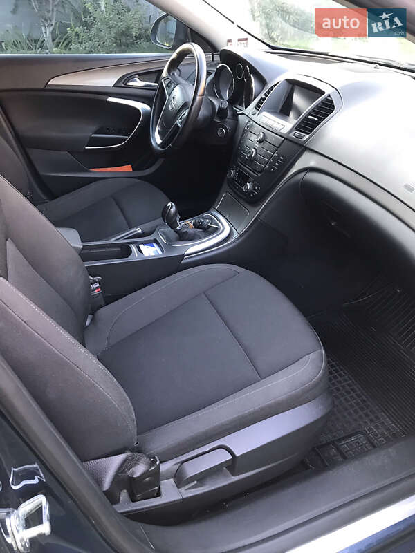 Лифтбек Opel Insignia 2013 в Луцке