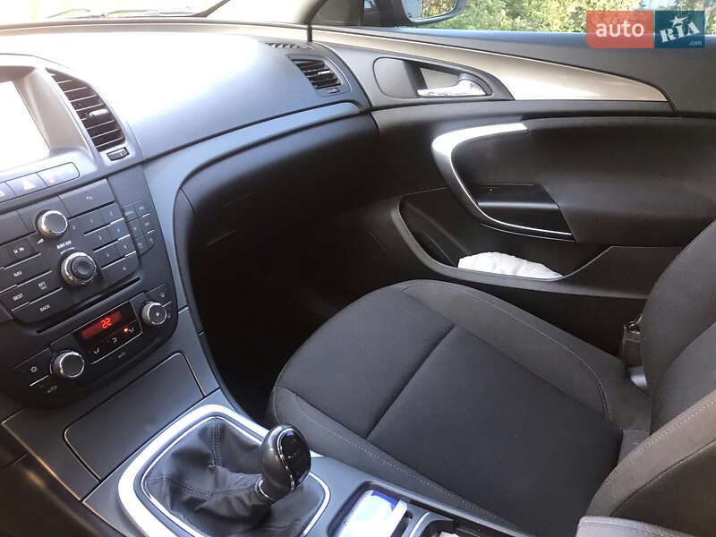 Лифтбек Opel Insignia 2013 в Луцке