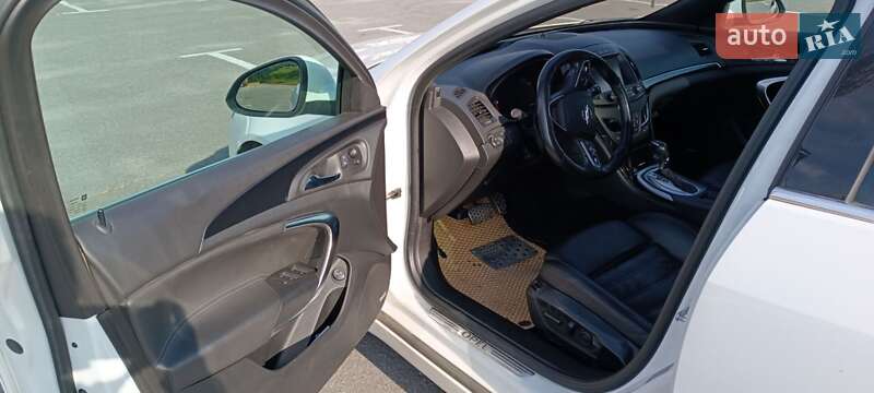 Универсал Opel Insignia 2015 в Ужгороде