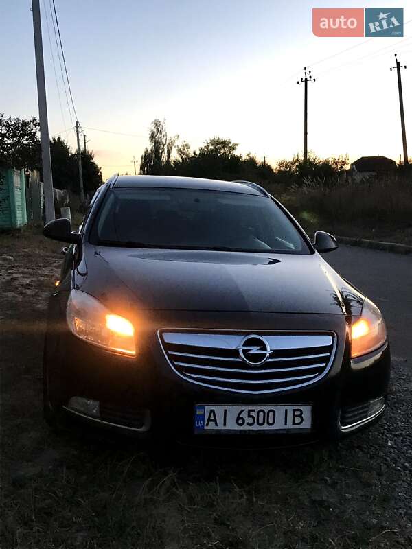 Универсал Opel Insignia 2010 в Киеве