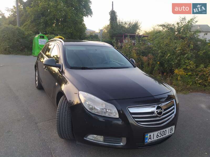 Универсал Opel Insignia 2010 в Киеве