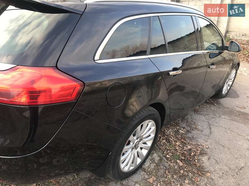 Універсал Opel Insignia 2009 в Кам'янському