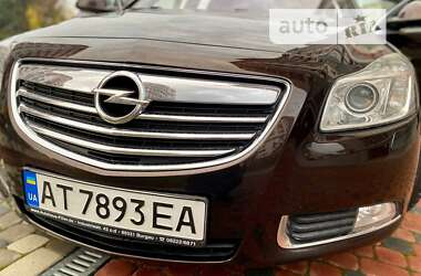 Ліфтбек Opel Insignia 2010 в Івано-Франківську