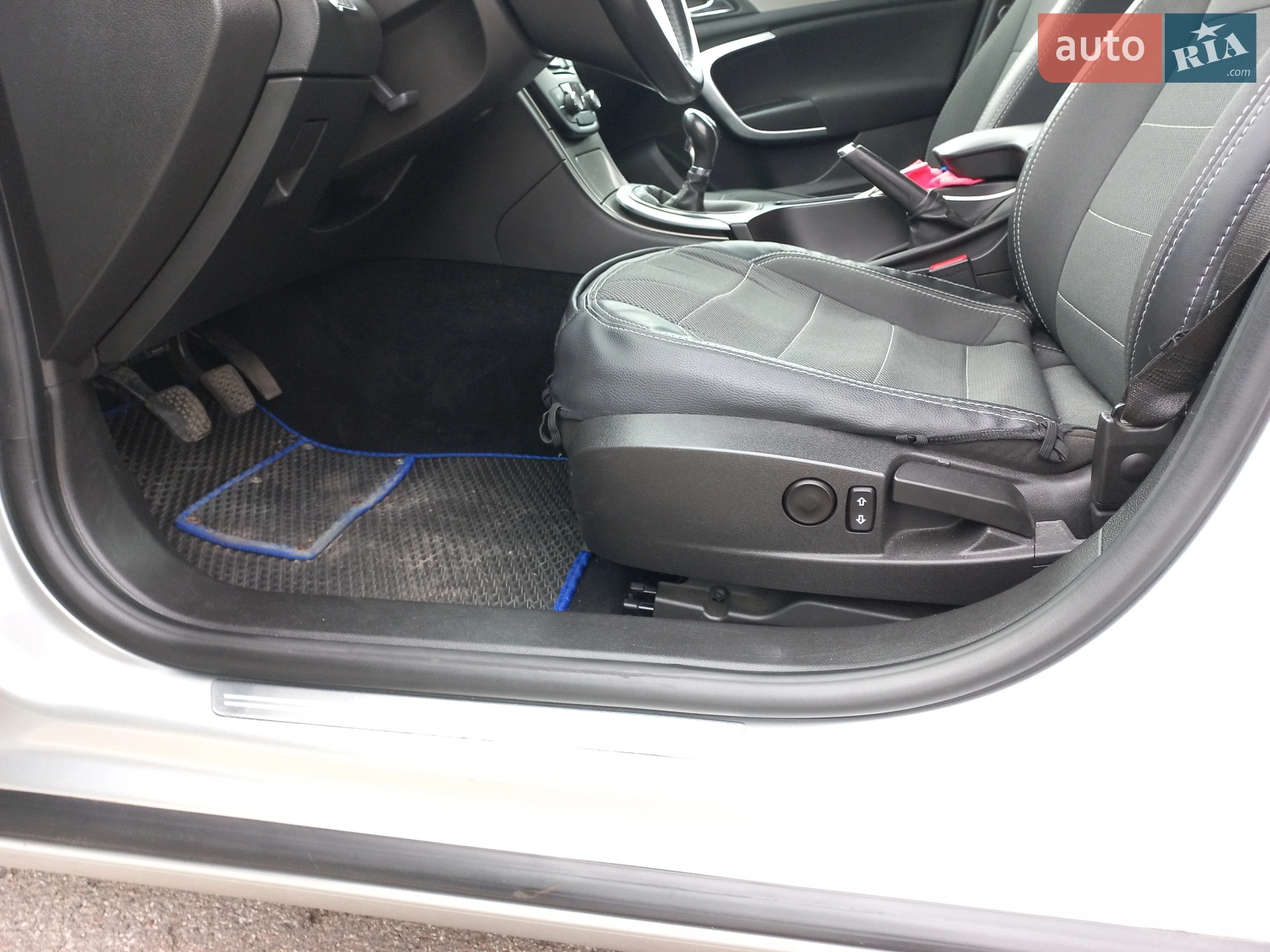 2011 Opel Insignia - мініатюра 31