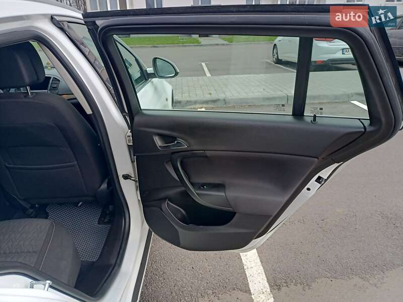Универсал Opel Insignia 2013 в Виннице