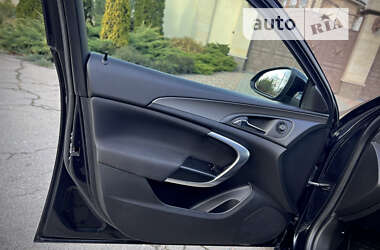 Ліфтбек Opel Insignia 2013 в 