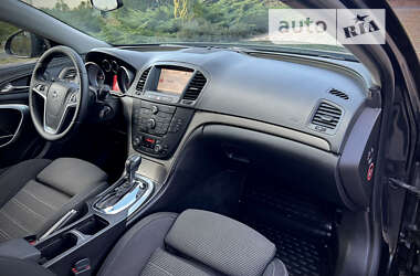 Ліфтбек Opel Insignia 2013 в 