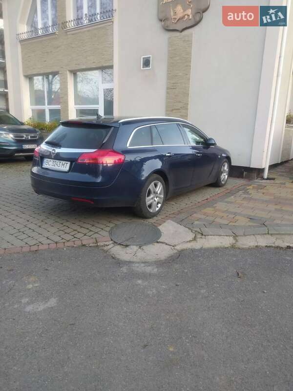 Універсал Opel Insignia 2010 в Бориславі