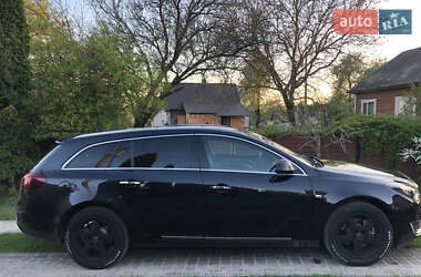 Универсал Opel Insignia 2013 в 