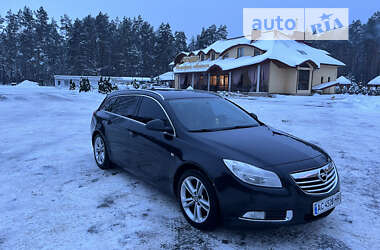 Універсал Opel Insignia 2010 в 