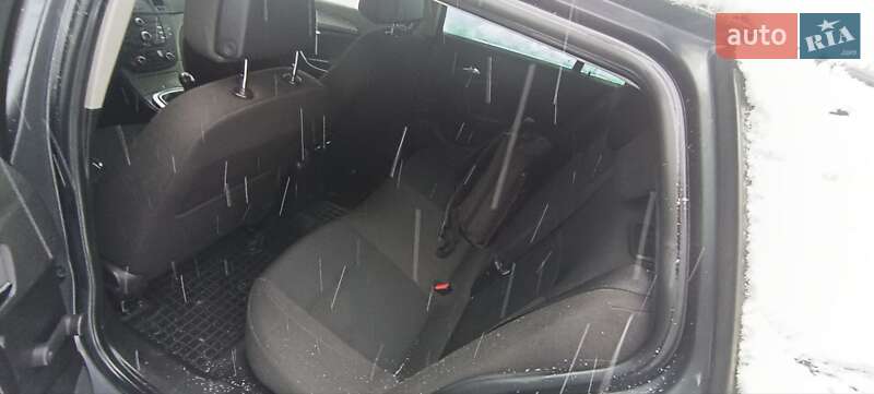 Універсал Opel Insignia 2011 в Києві