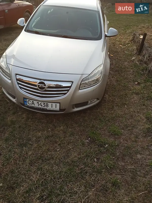 Универсал Opel Insignia 2009 в 