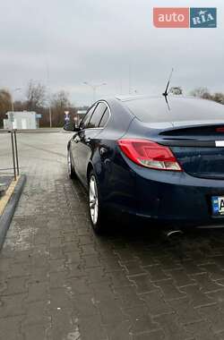 Лифтбек Opel Insignia 2010 в 
