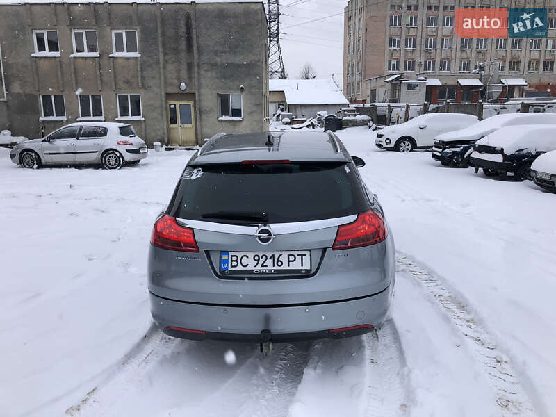 Универсал Opel Insignia 2011 в Львове