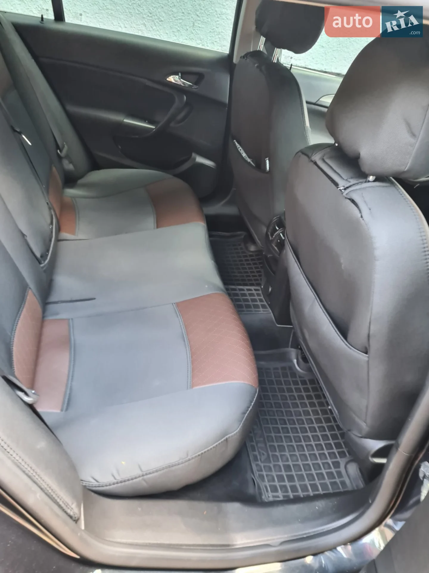 2013 Opel Insignia - мініатюра 9