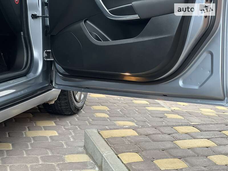 Седан Opel Insignia 2009 в Подволочиске фото 12 Седан Opel Insignia 2009 в Подволочиске