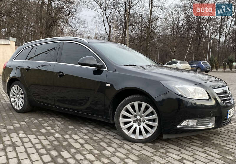 Універсал Opel Insignia 2010 в Кам'янському