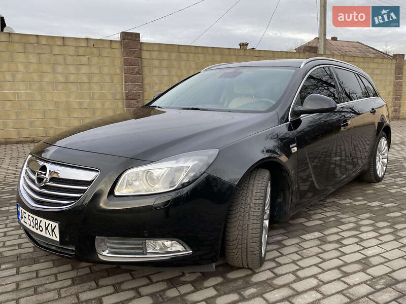 Універсал Opel Insignia 2010 в Кам'янському