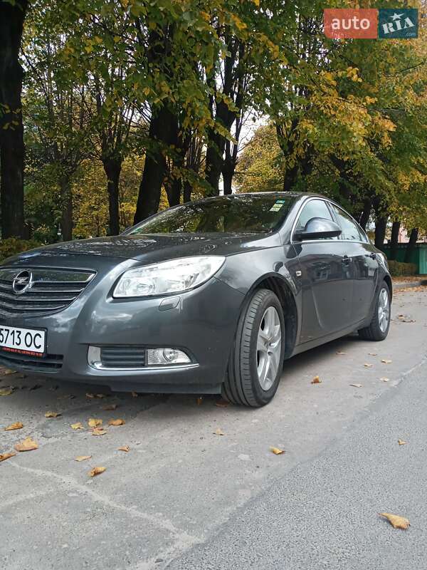 Седан Opel Insignia 2009 в Пустомытах