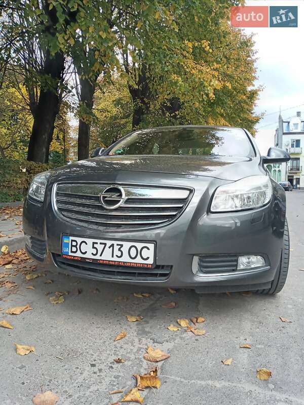 Седан Opel Insignia 2009 в Пустомытах