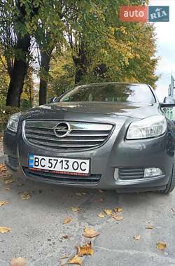 Седан Opel Insignia 2009 в 