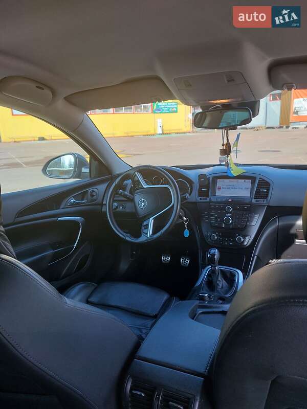 Універсал Opel Insignia 2010 в Житомирі