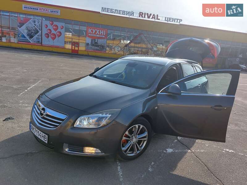 Універсал Opel Insignia 2010 в Житомирі