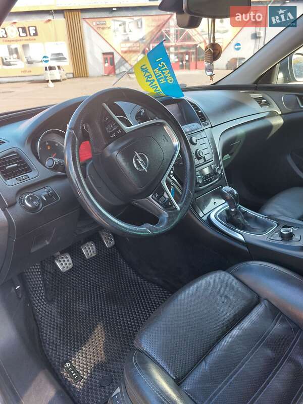 Універсал Opel Insignia 2010 в Житомирі