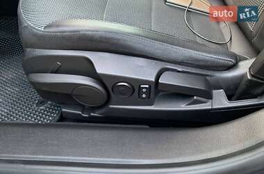 Универсал Opel Insignia 2011 в 