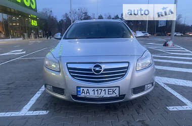 Универсал Opel Insignia 2011 в Киеве