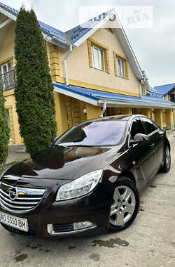 Лифтбек Opel Insignia 2013 в Ужгороде