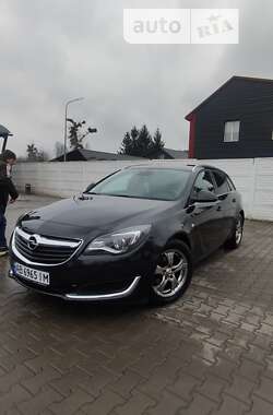 Универсал Opel Insignia 2015 в Хмельнике