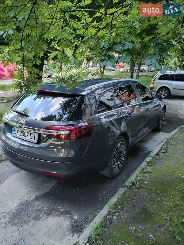Универсал Opel Insignia 2014 в Хмельницком