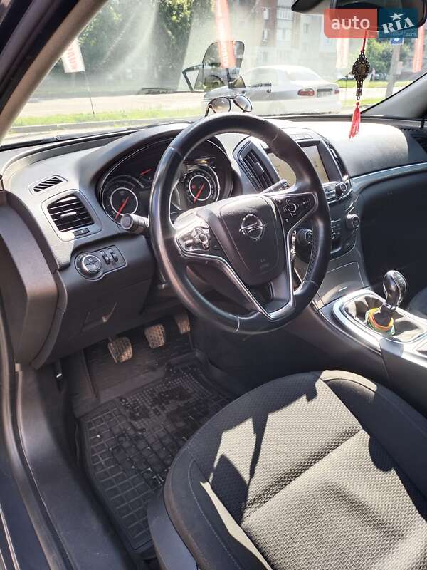 Универсал Opel Insignia 2014 в Хмельницком