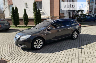 Универсал Opel Insignia 2013 в Ивано-Франковске